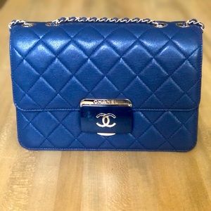 CHANEL Caviar Quilted Blue Handbag - Immaculate Condition!! 💙
